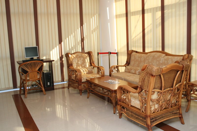 Denisa Hotel Отопень Екстер'єр фото
