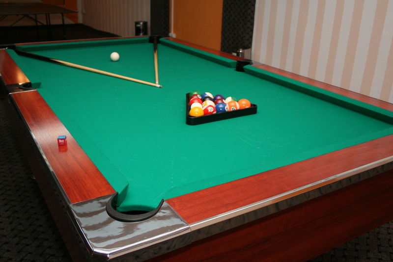 Denisa Hotel Отопень Екстер'єр фото