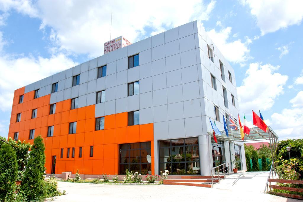 Denisa Hotel Отопень Екстер'єр фото